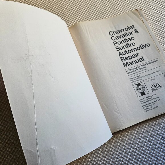 Haynes Chevrolet Cavalier & Pontiac Sunfire 1995 thru 2004 Repair Manual - Picture 5 of 10